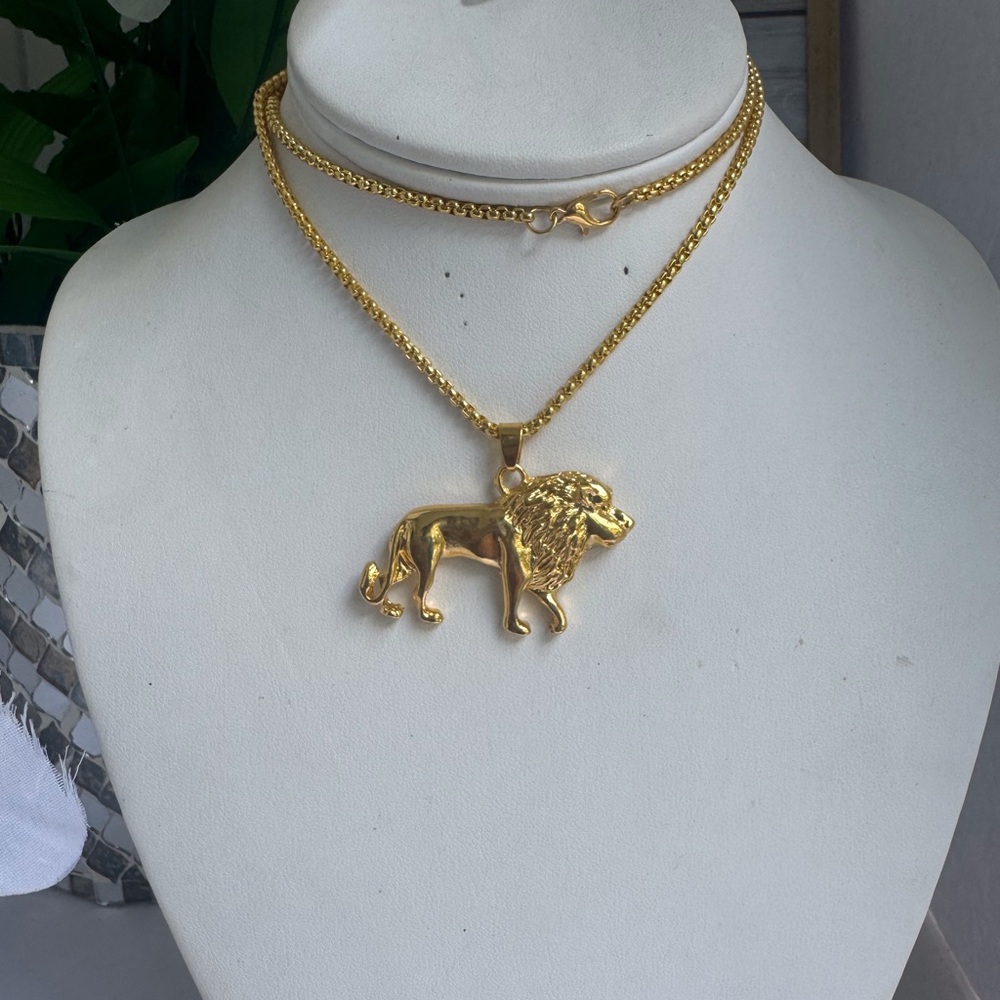 STATEMENT NECKLACE - Picture 4 of 15